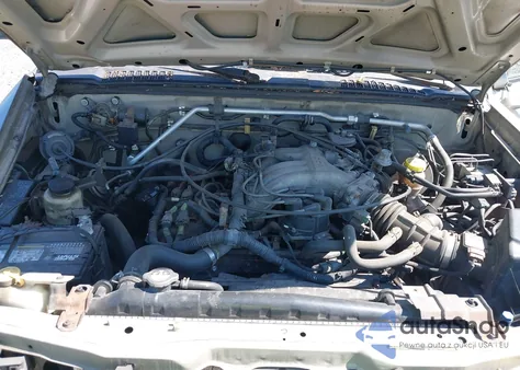 2000 Nissan Frontier Se-V6/Xe-V6 from USA, damaged, VIN 1N6ED27Y0YC336109